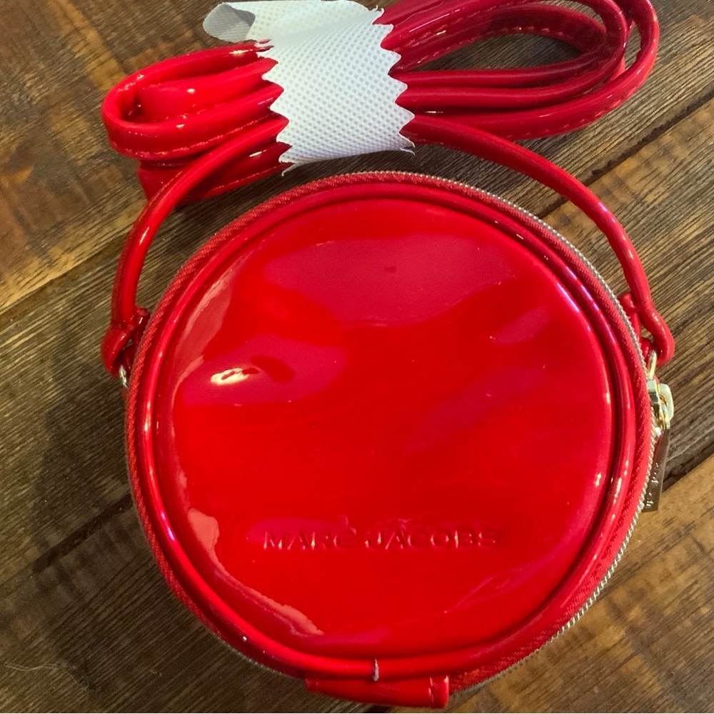 MARC JACOBS Mini 4" Red Patent Leather Crossbody Round Circle Canteen Bag Purse